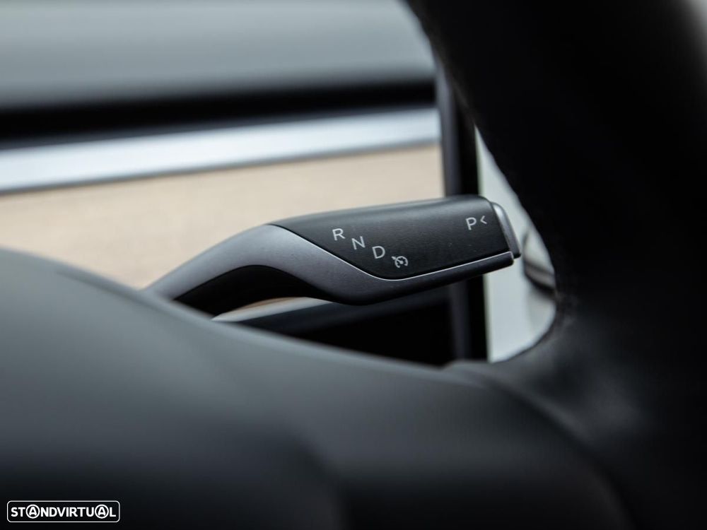 Tesla Model Y Long Range Dual Motor AWD - 20