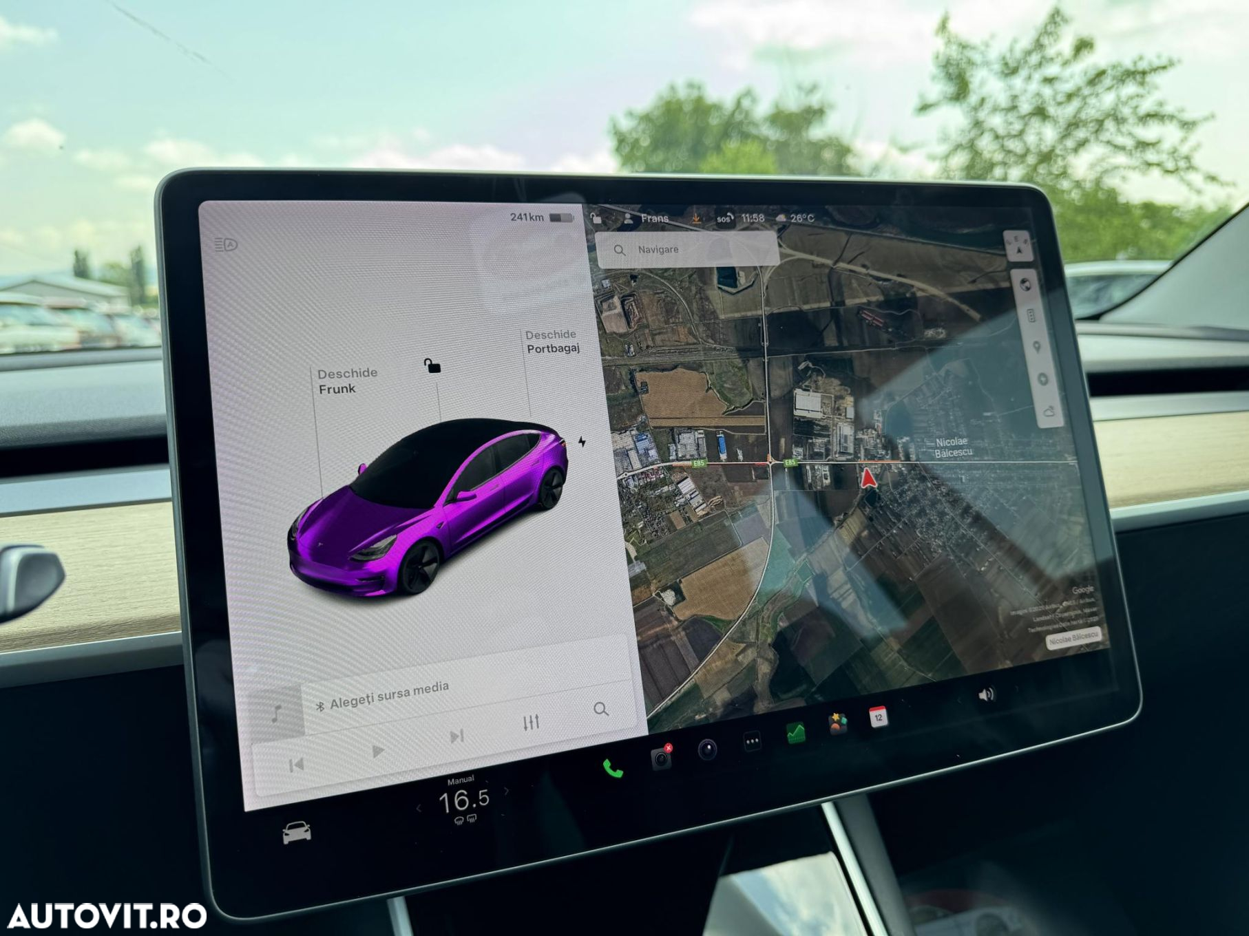 Tesla Model 3 - 24