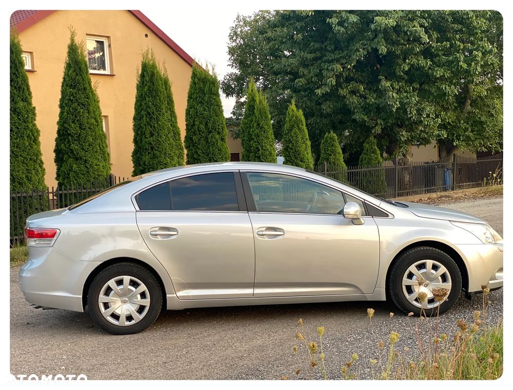 Toyota Avensis - 3