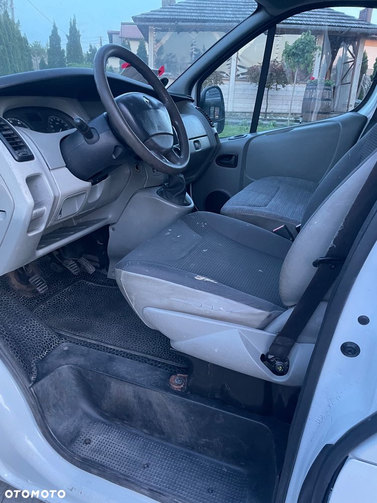 Renault Trafic - 15