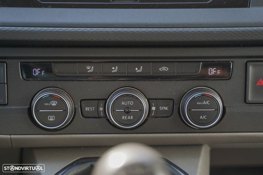 VW Caravelle 2.0 TDi BM Longa Comfortline - 22