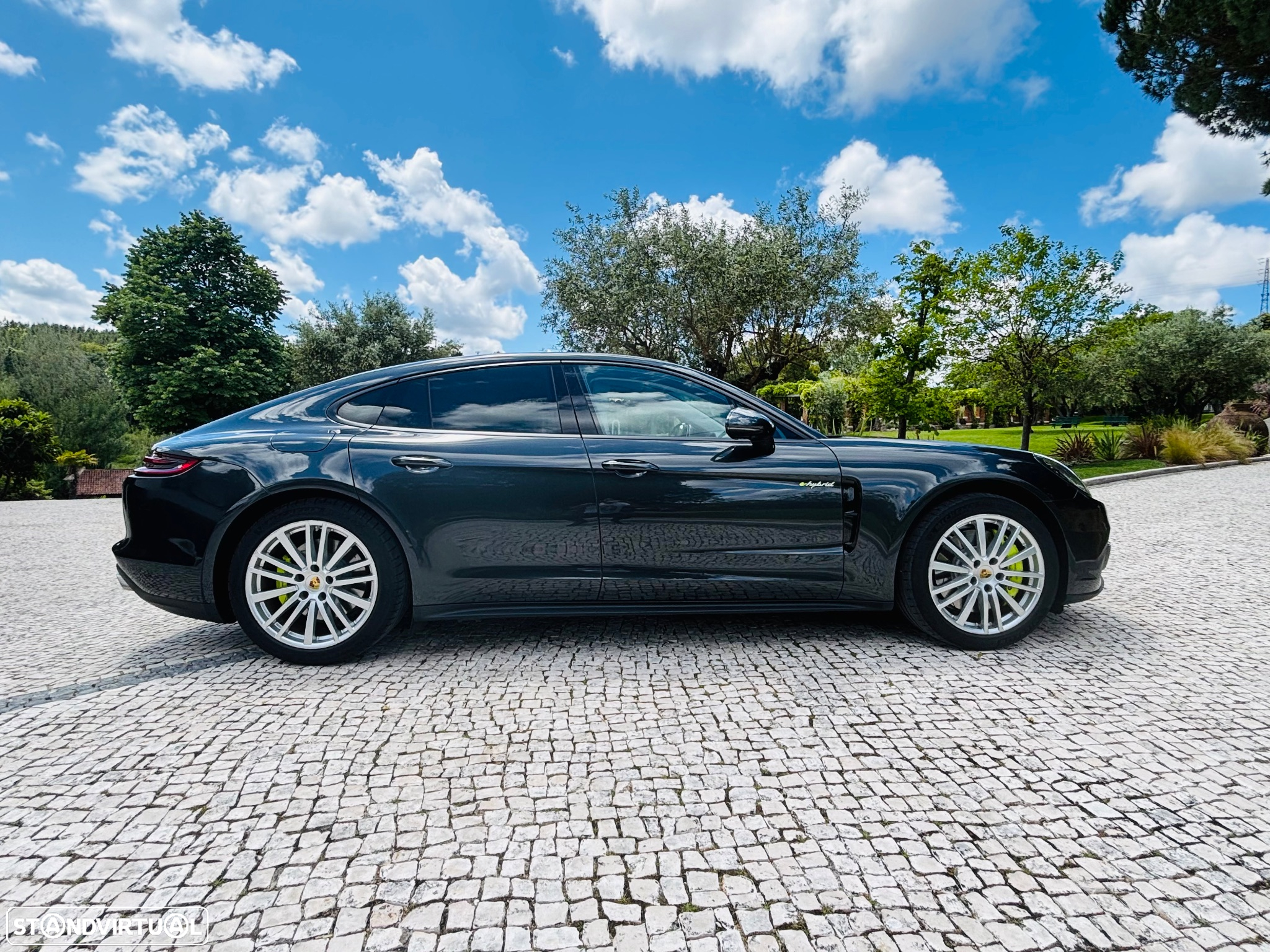 Porsche Panamera 4 E-Hybrid - 5