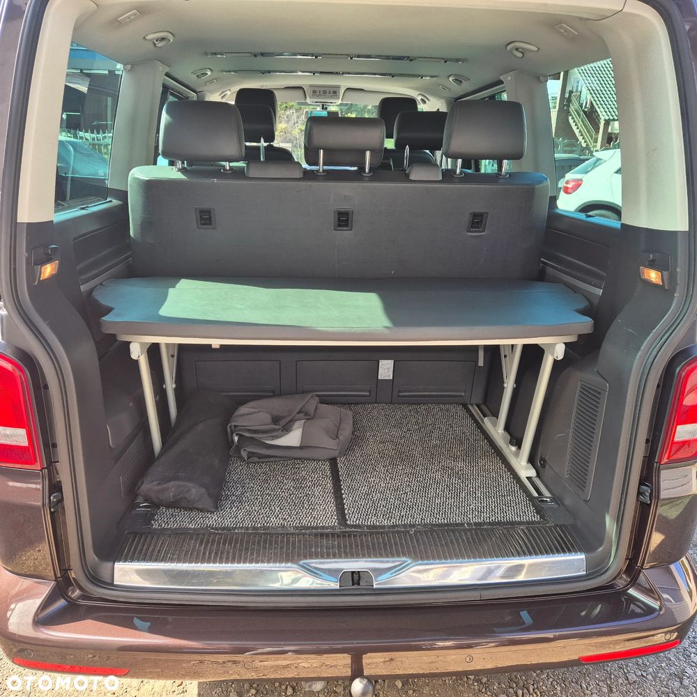 Volkswagen Multivan - 13