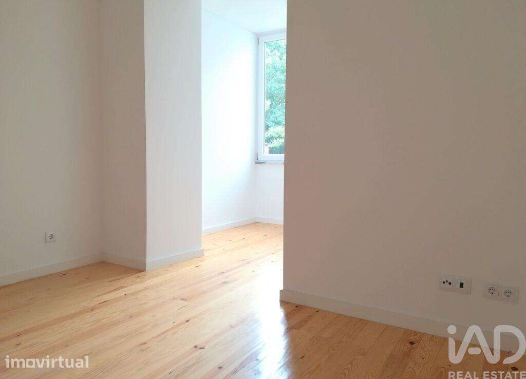 Apartamento T1 em Campo de Ourique de 60,00 m2 - Grande imagem: 2/29