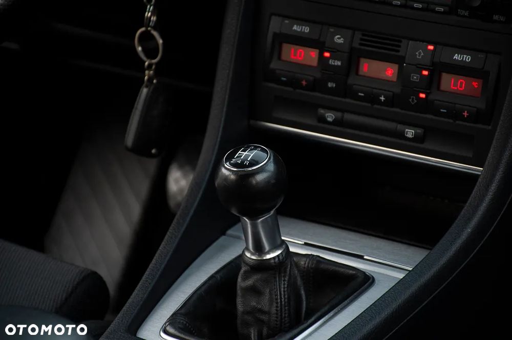Audi A4 Avant 1.8 T - 25