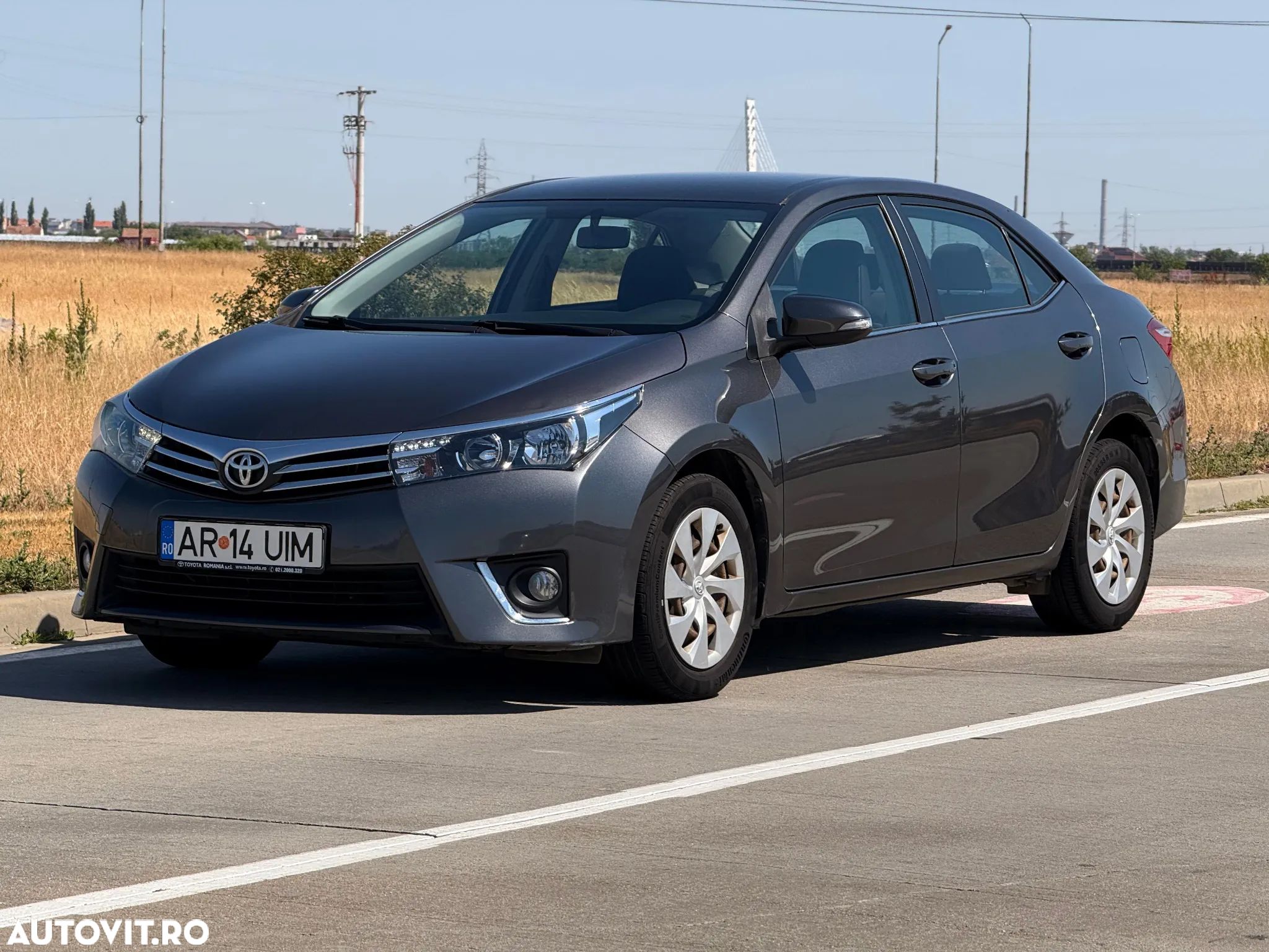 Toyota Corolla 1.6 Luna - 1