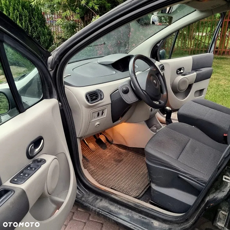 Renault Modus 1.6 16V Privilege - 6