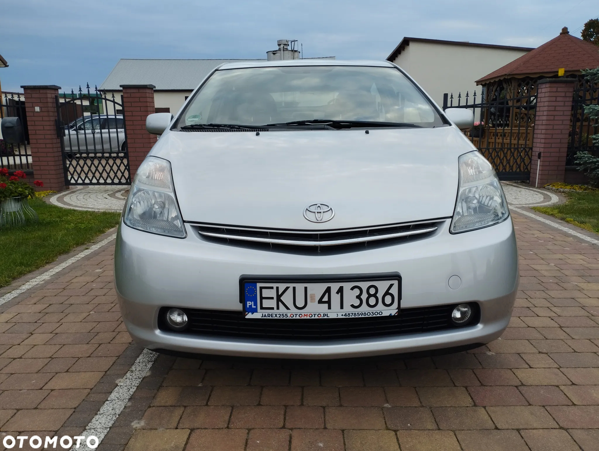 Toyota Prius - 10
