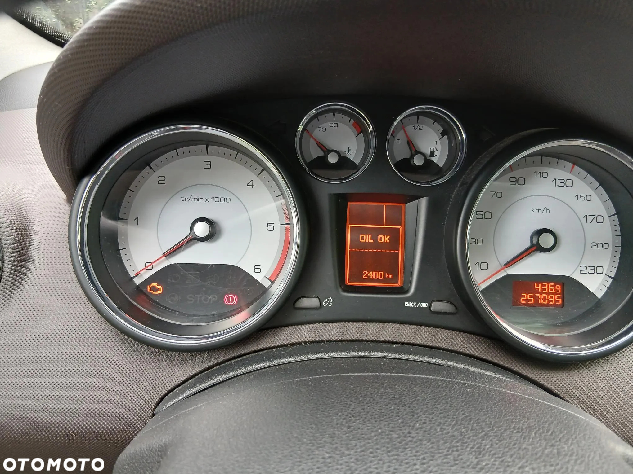 Peugeot 308 HDi FAP 110 Premium - 13