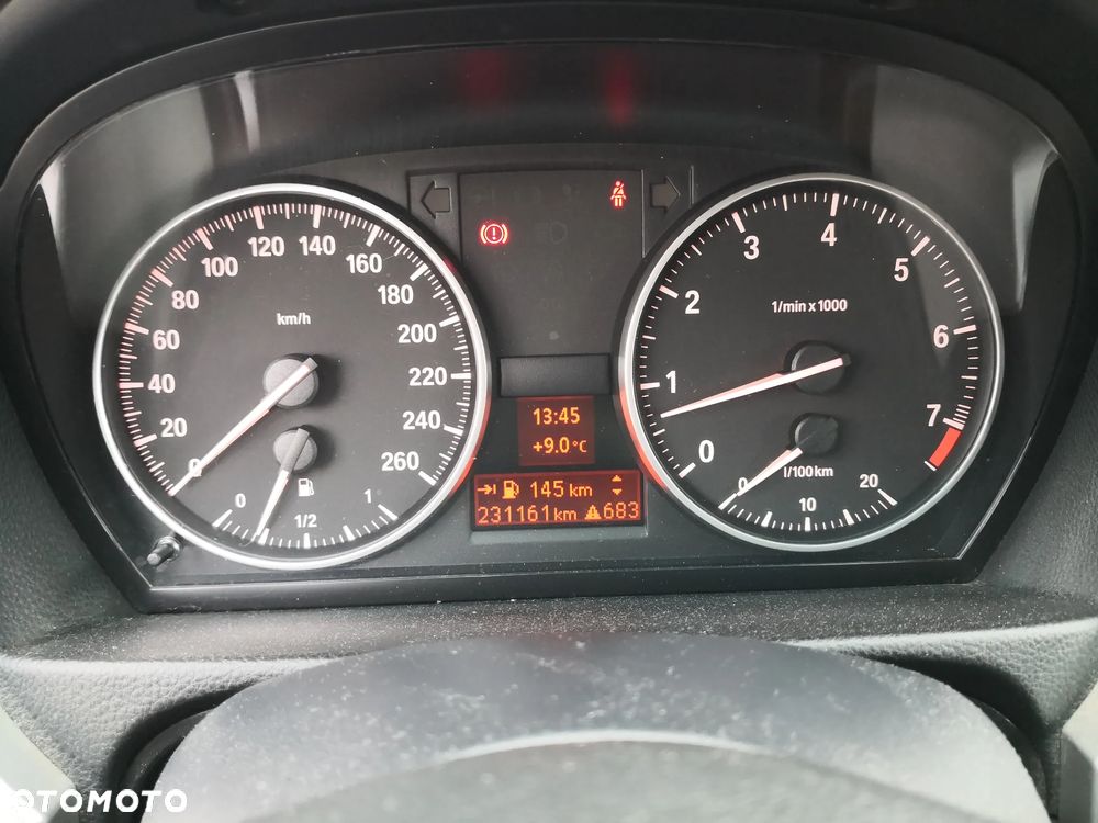 BMW Seria 3 320i Touring - 17