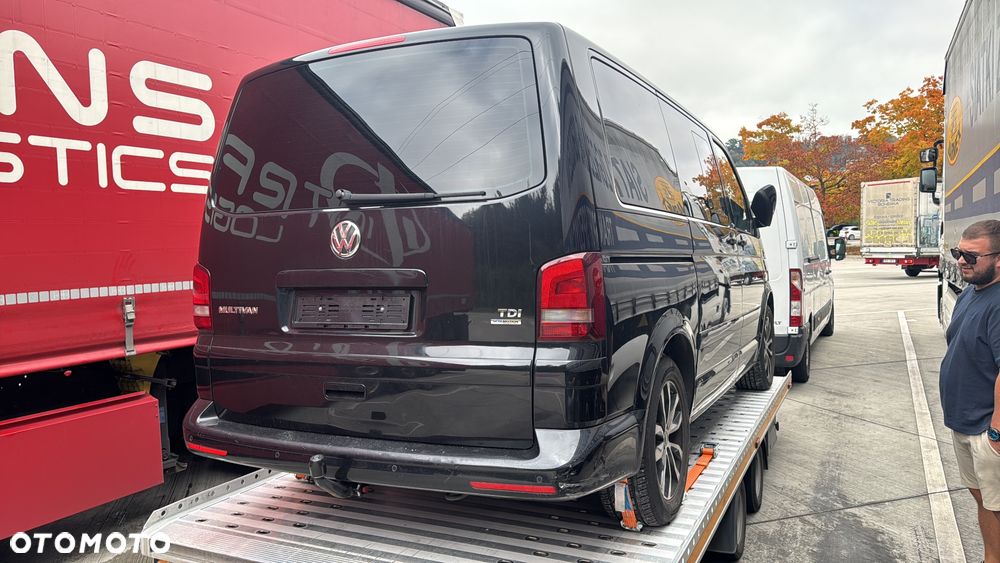 Volkswagen Multivan - 2