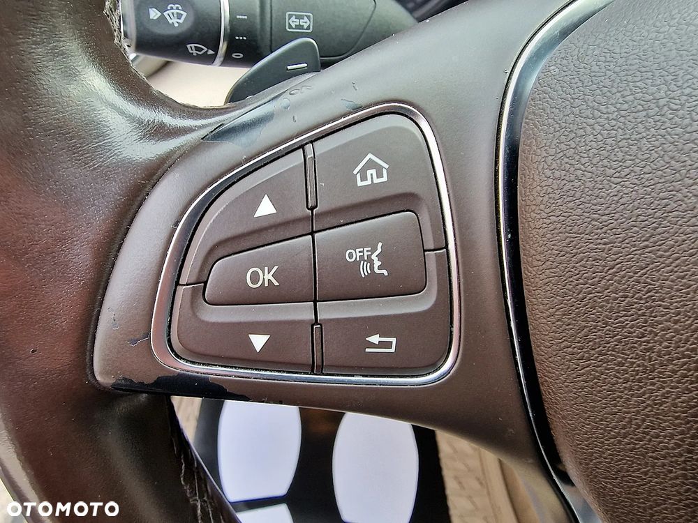 Mercedes-Benz Klasa C 300 9G-TRONIC Edition - 15