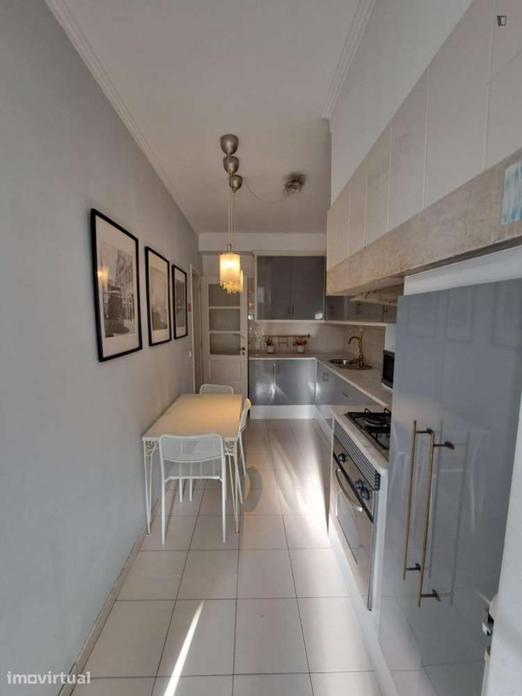 Quarto - localizado em Arroios Lisbon - Grande imagem: 4/19