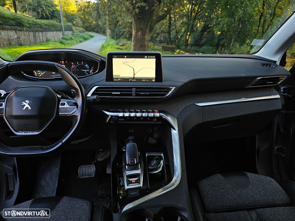 Peugeot 3008 1.6 BlueHDi GT Line EAT6 - 26