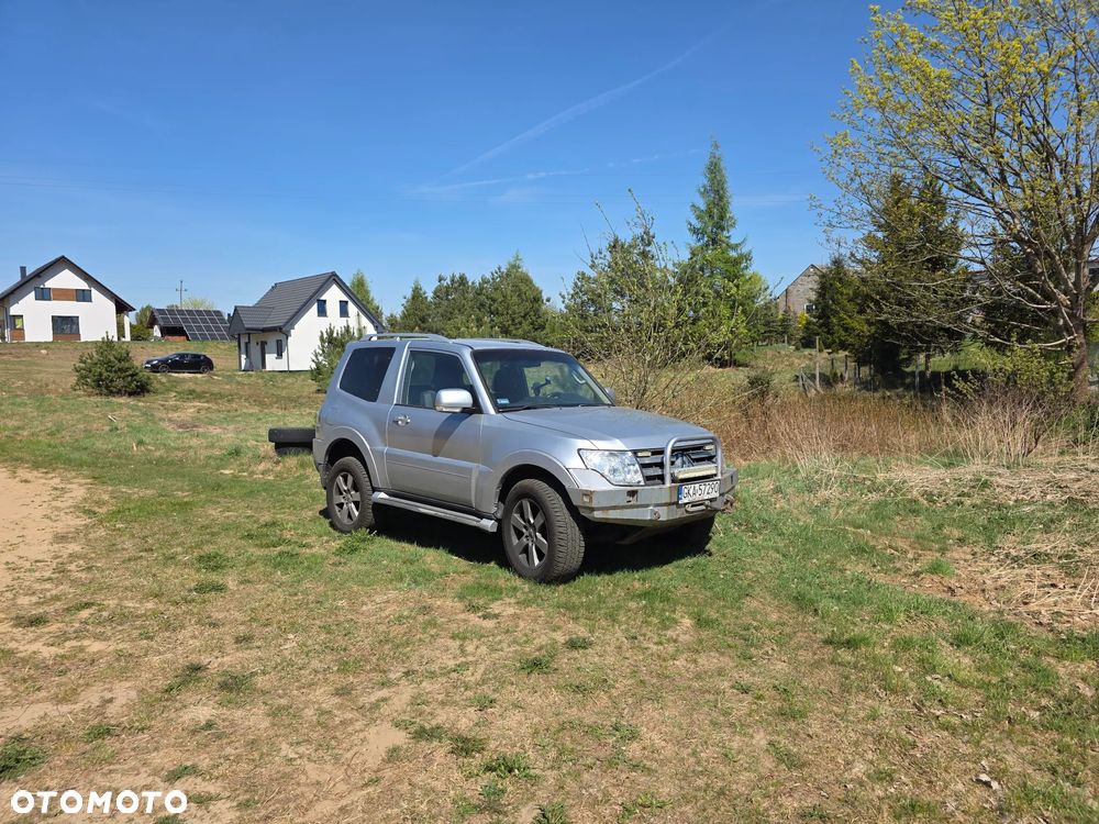 Mitsubishi Pajero 3.2 DI-D Instyle - 3