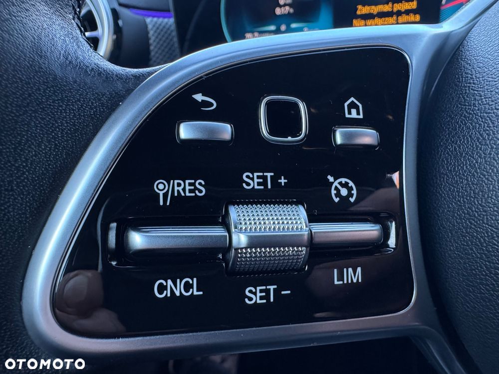 Mercedes-Benz CLA - 32