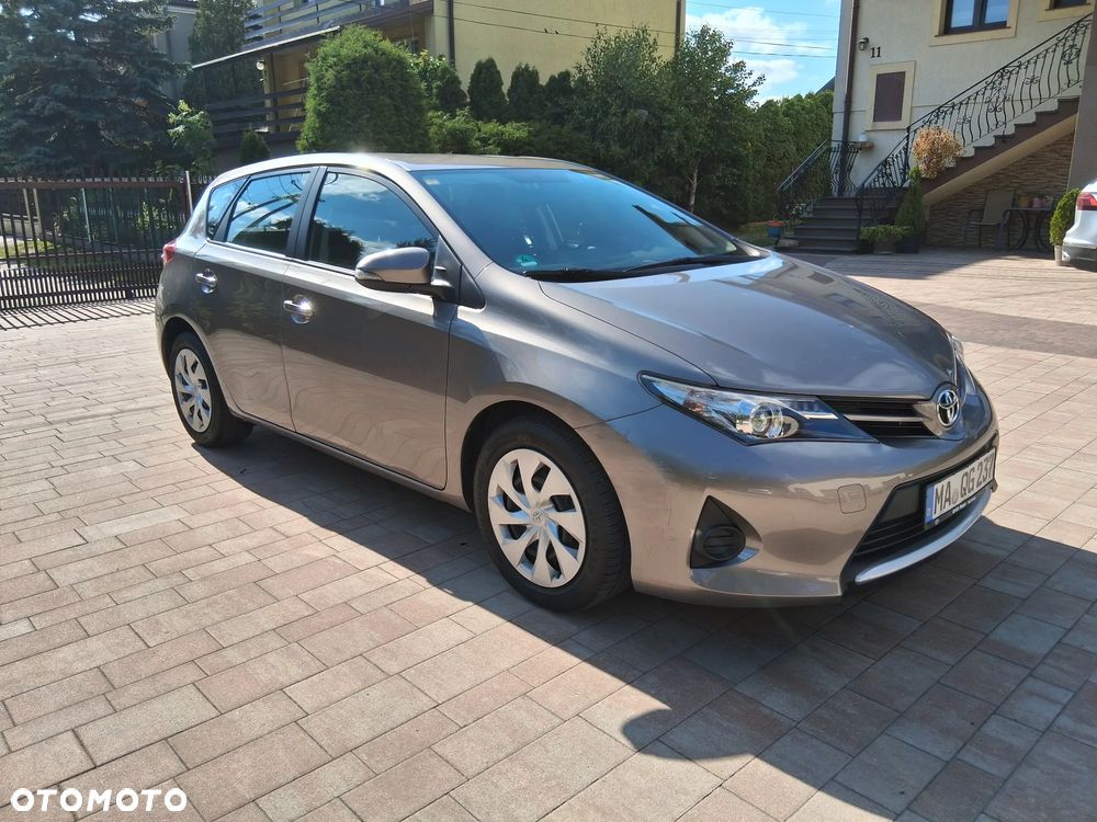 Toyota Auris 1.33 Dual-VVT-i Comfort - 3