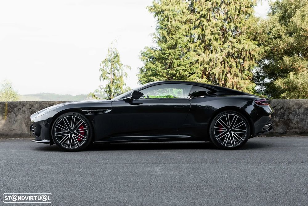 Aston Martin DB12 Coupé V8 Auto - 5