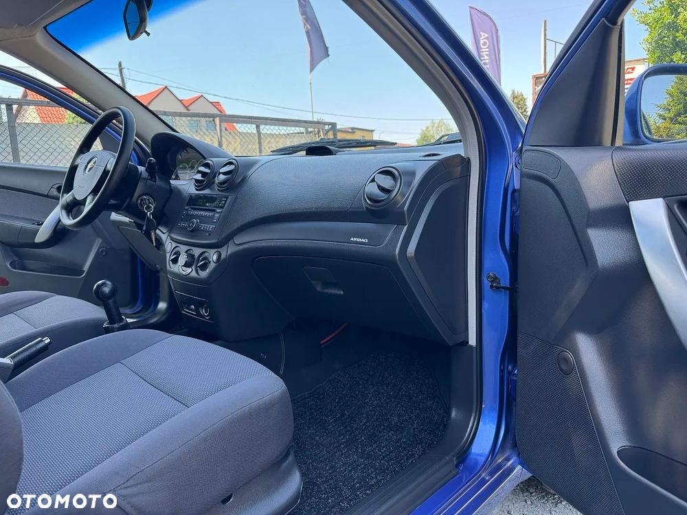 Chevrolet Aveo - 28