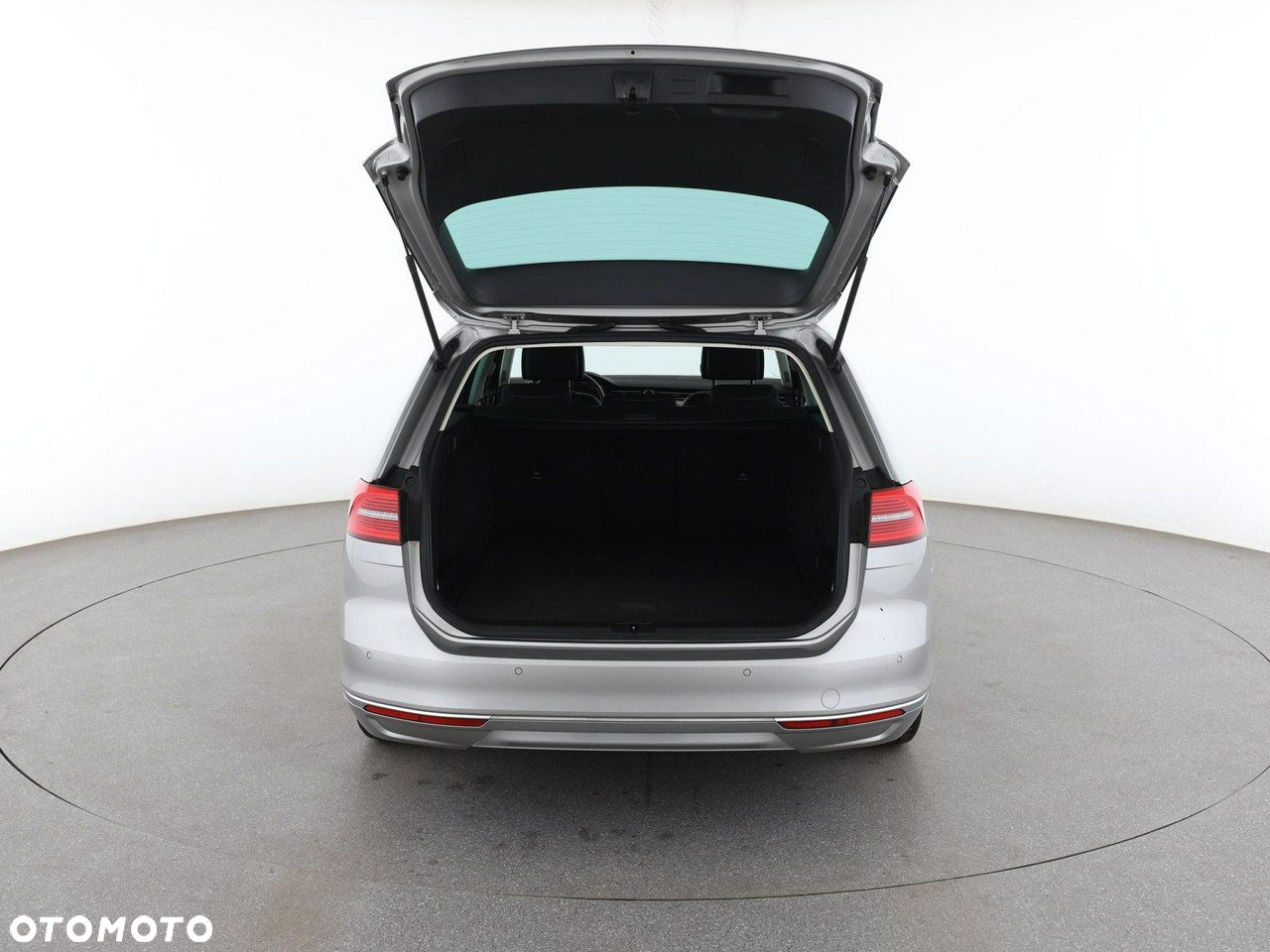 Volkswagen Passat Variant 1.4 TSI ACT (BlueMotion Technology) Highline - 19