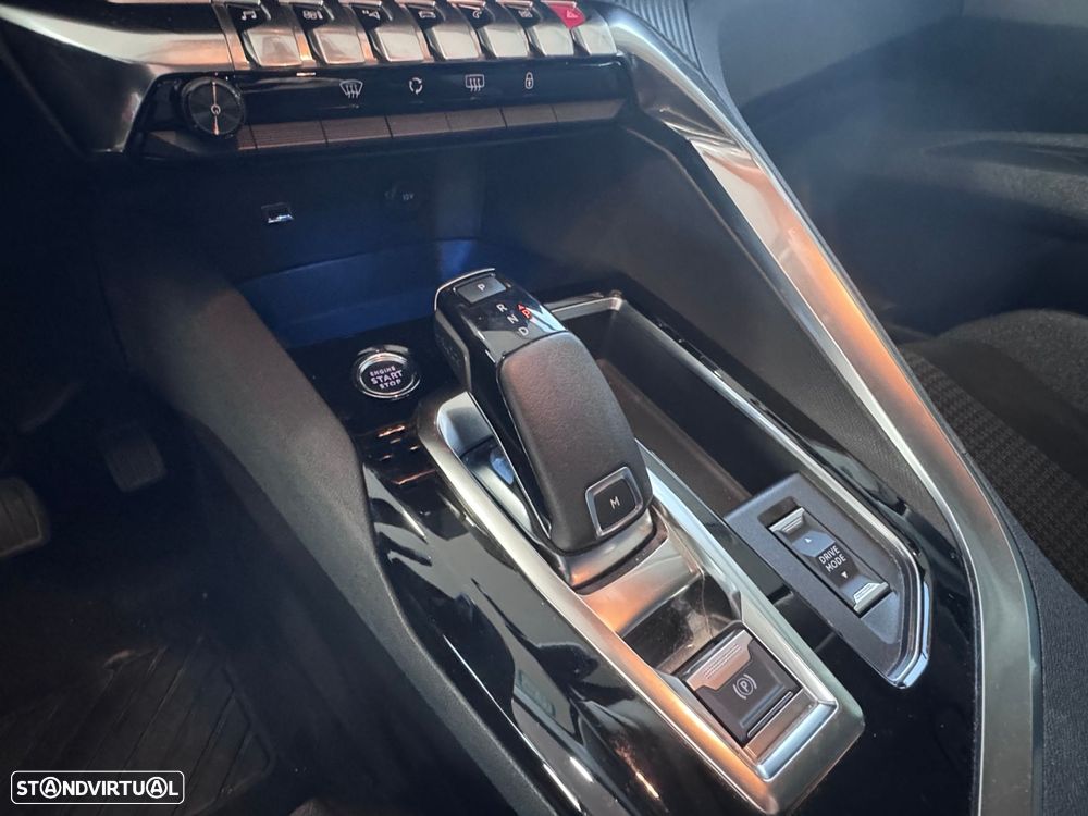 Peugeot 3008 PureTech 130 Stop & Start GPF EAT8 Active Business-Pack - 7