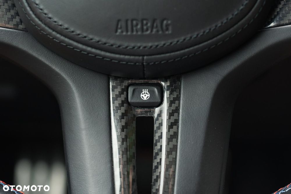 BMW M4 Competition M xDrive sport - 30