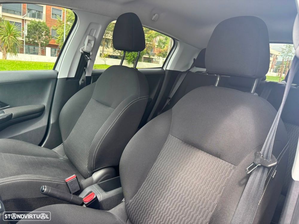 Peugeot 208 1.2 PureTech Style - 23