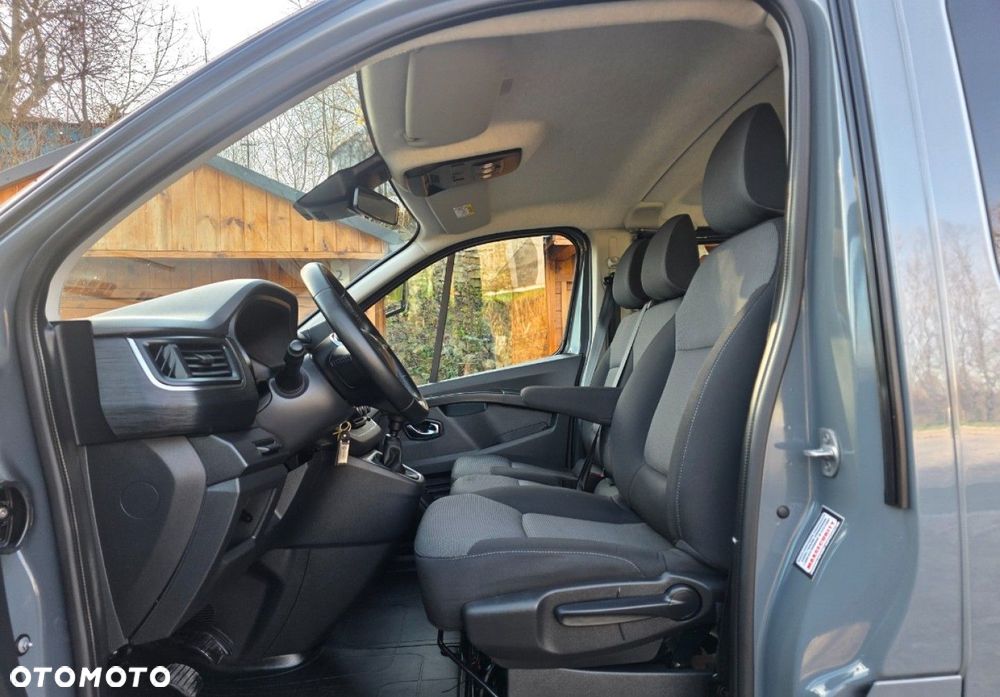 Renault Trafic - 10