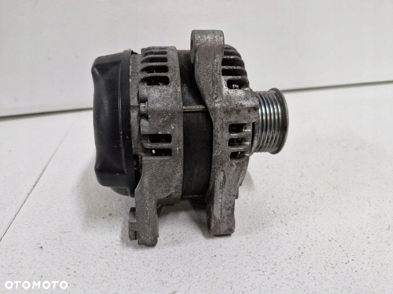 TOYOTA YARIS 3 III AURIS II TREZIA VERSO S 1.4 D D4D ALTERNATOR 27060-33110 - 9