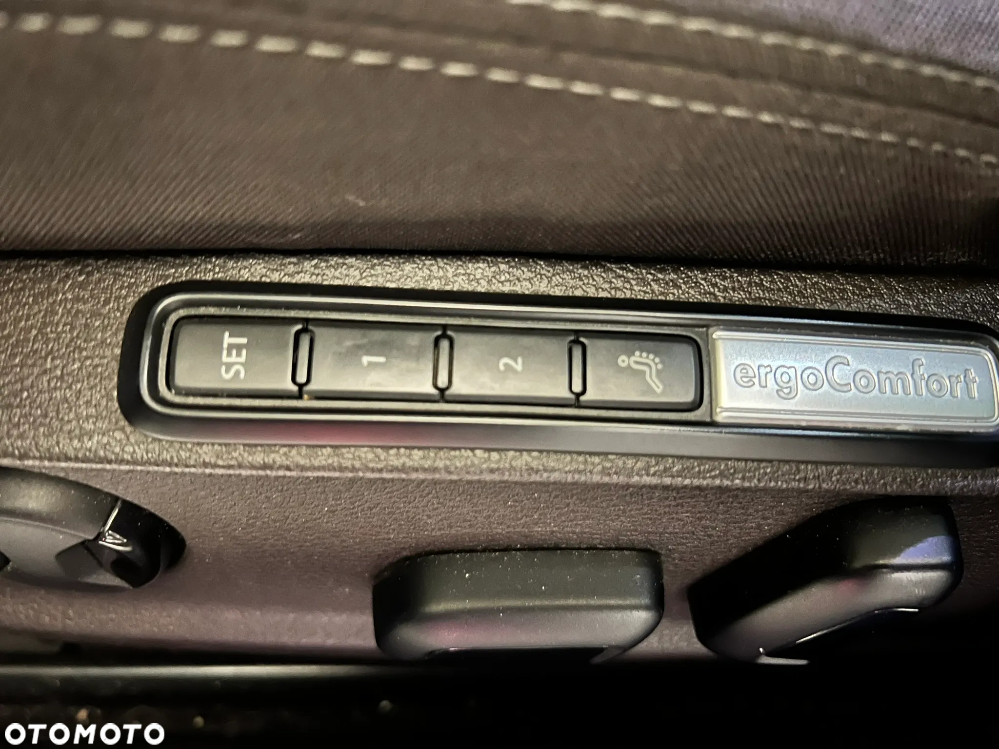 Volkswagen Passat Variant 1.6 TDI SCR DSG Trendline - 22