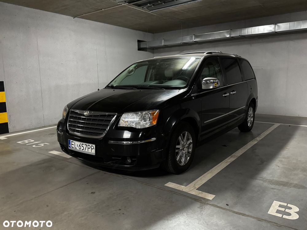 Chrysler Town & Country 4.0 Limited - 1