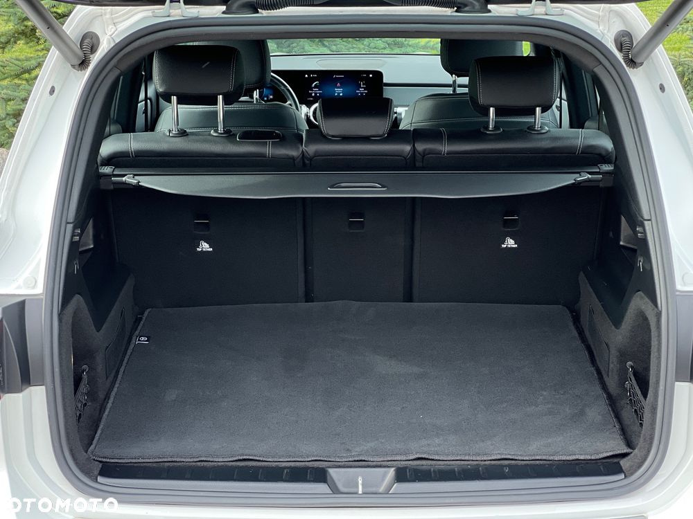 Mercedes-Benz GLB 200 Style 7G-DCT - 13