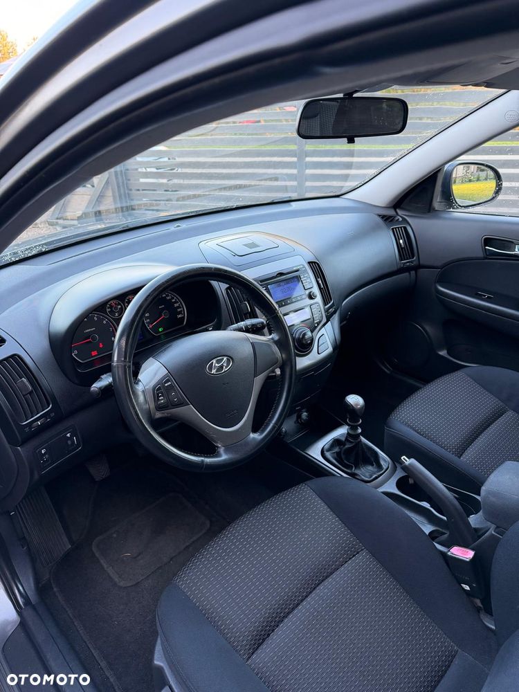 Hyundai i30 1.6 blue Comfort - 9