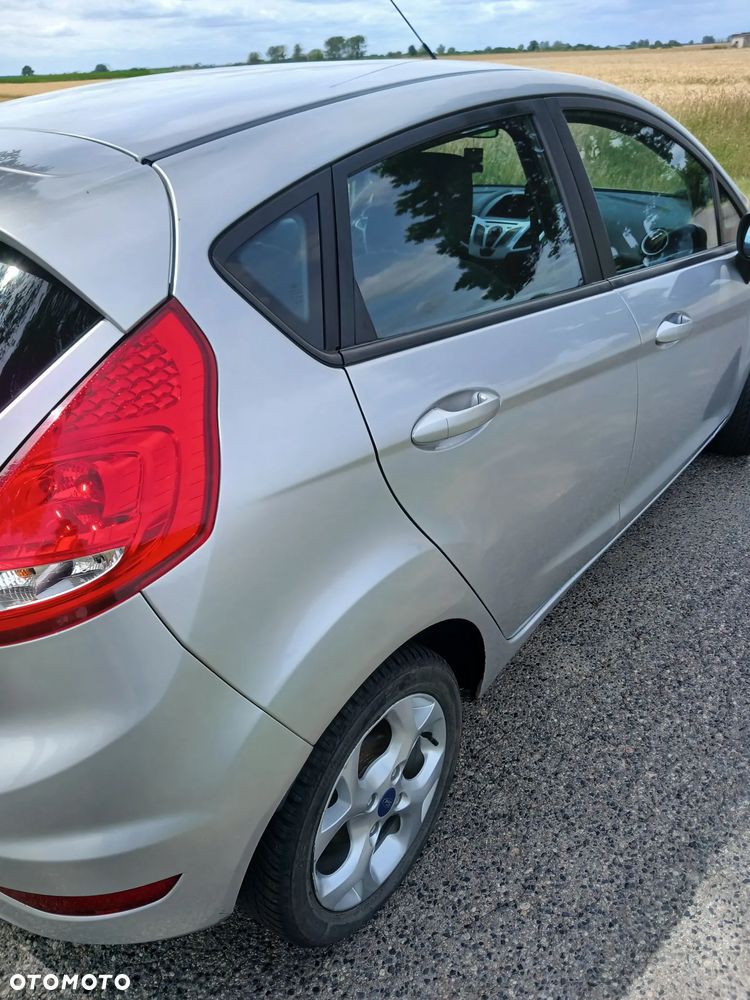 Ford Fiesta 1.25 Trend EU5 - 10
