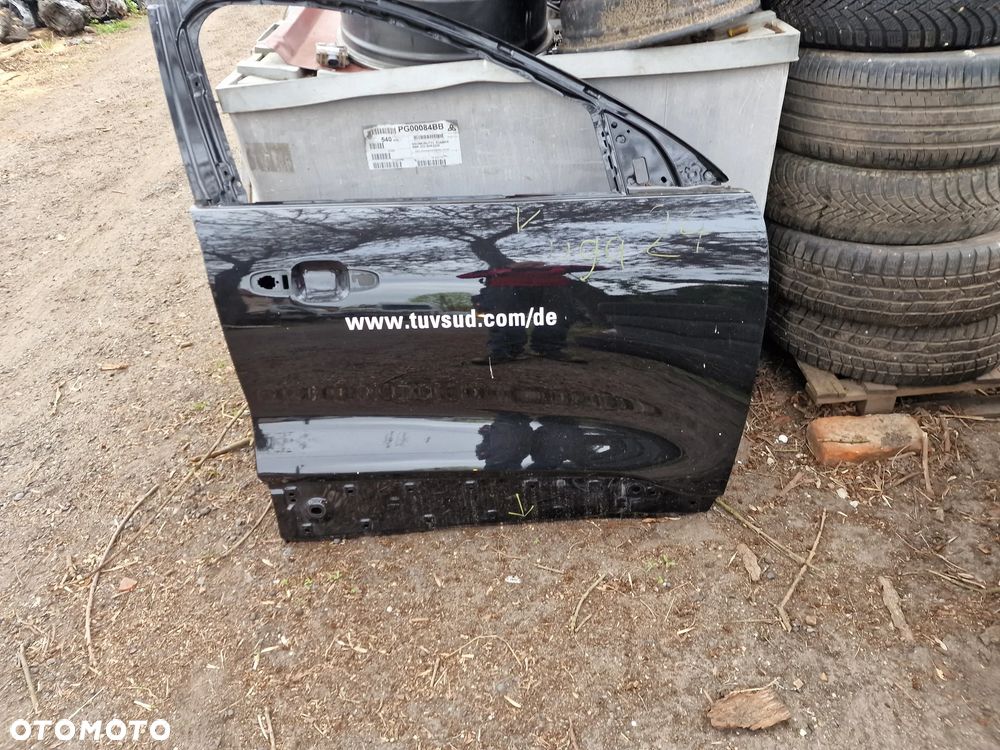 Drzwi  prawy  przód ford  kuga mk4 - 2