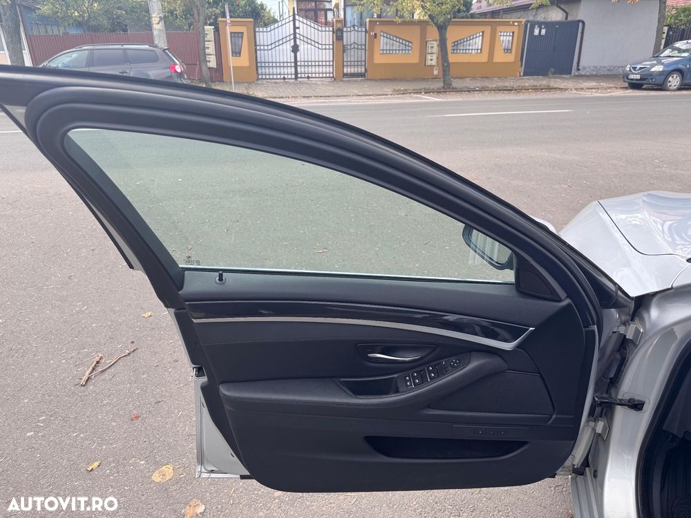 BMW Seria 5 520d - 17