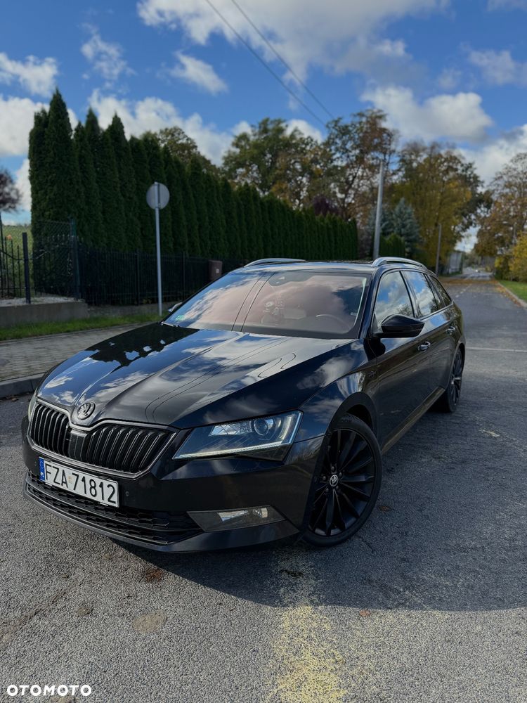 Skoda Superb 2.0 TDI DSG SportLine - 1
