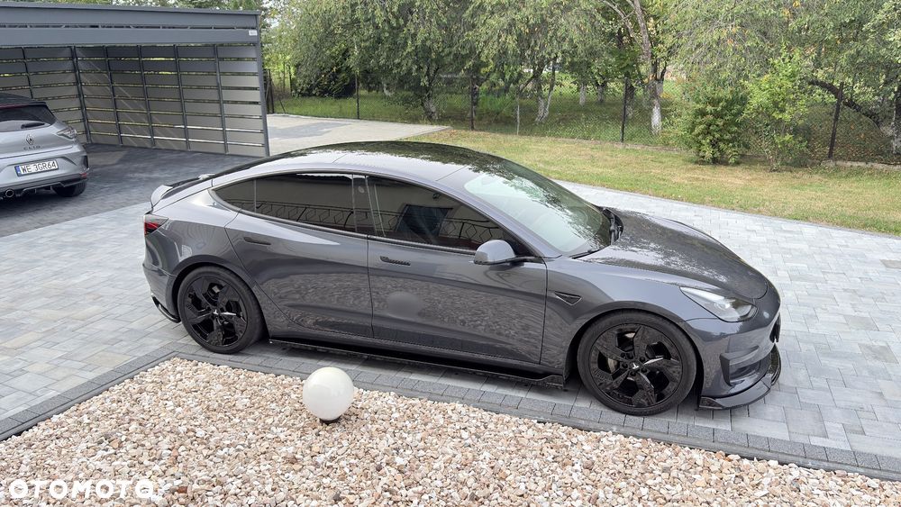 Tesla Model 3 Performance AWD - 4