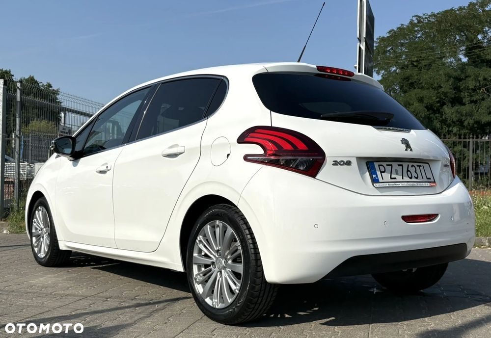 Peugeot 208 1.2 PureTech Style - 6