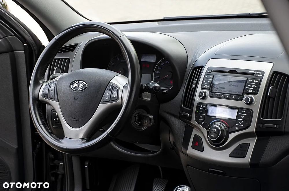 Hyundai i30 1.6 blue Style - 23