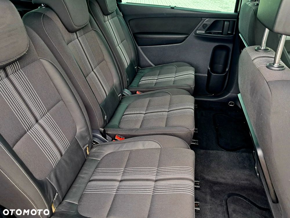 Volkswagen Sharan 2.0 TDI 4Mot Trendline - 11