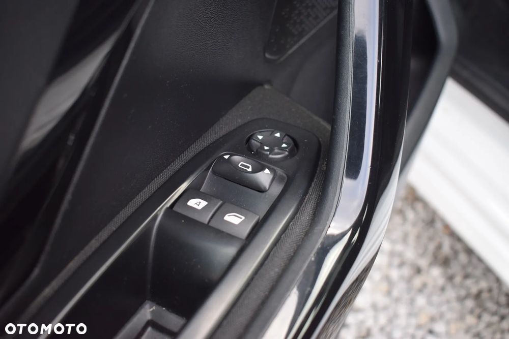 Peugeot 208 1.6 BlueHDi Active - 22