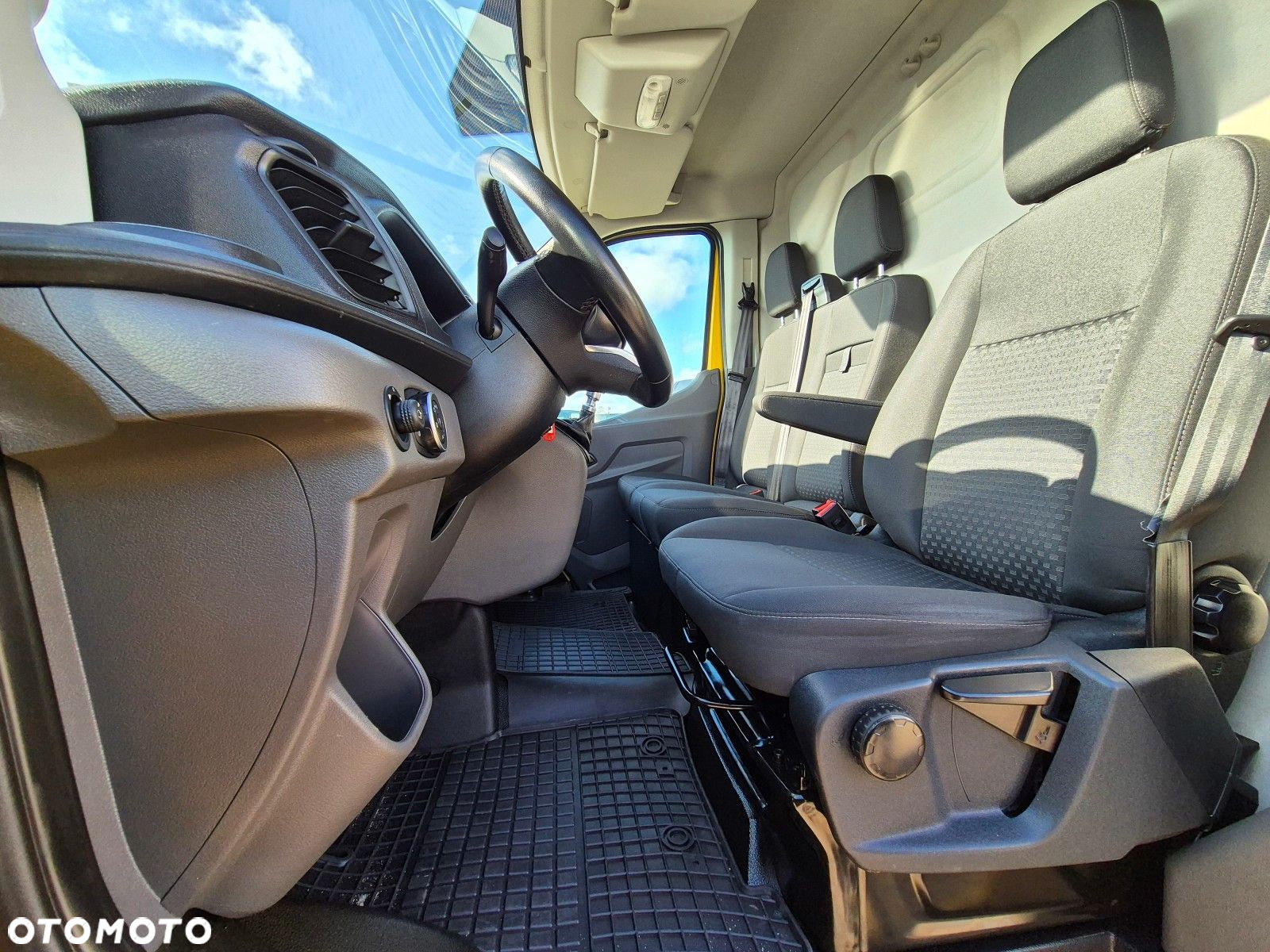 Ford Transit L3H2 *69900zł NETTO* 2,0 TdCi/131KM - 17