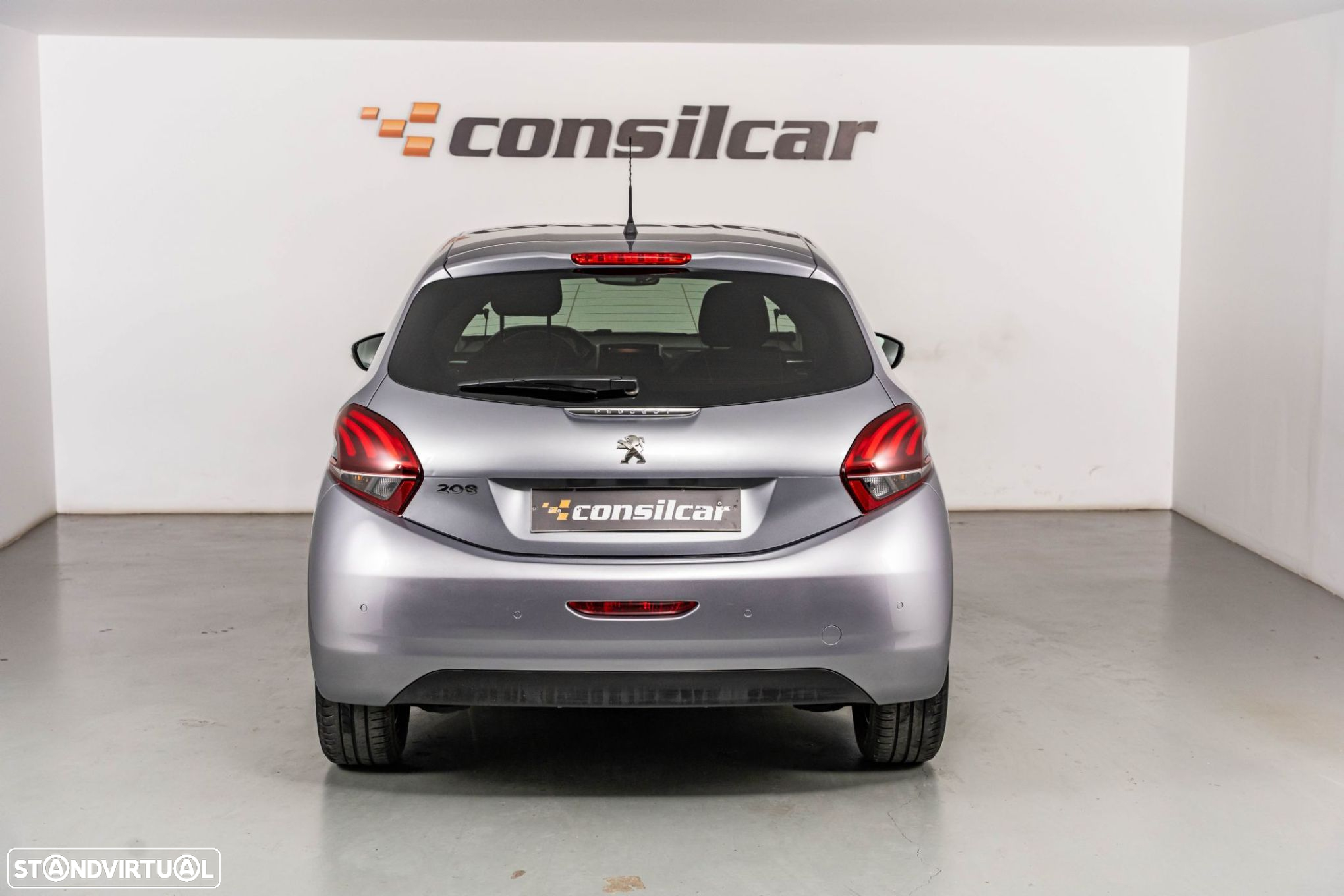 Peugeot 208 1.2 PureTech Signature - 5