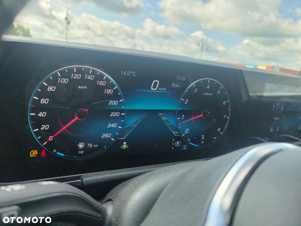 Mercedes-Benz GLA 250 - 33
