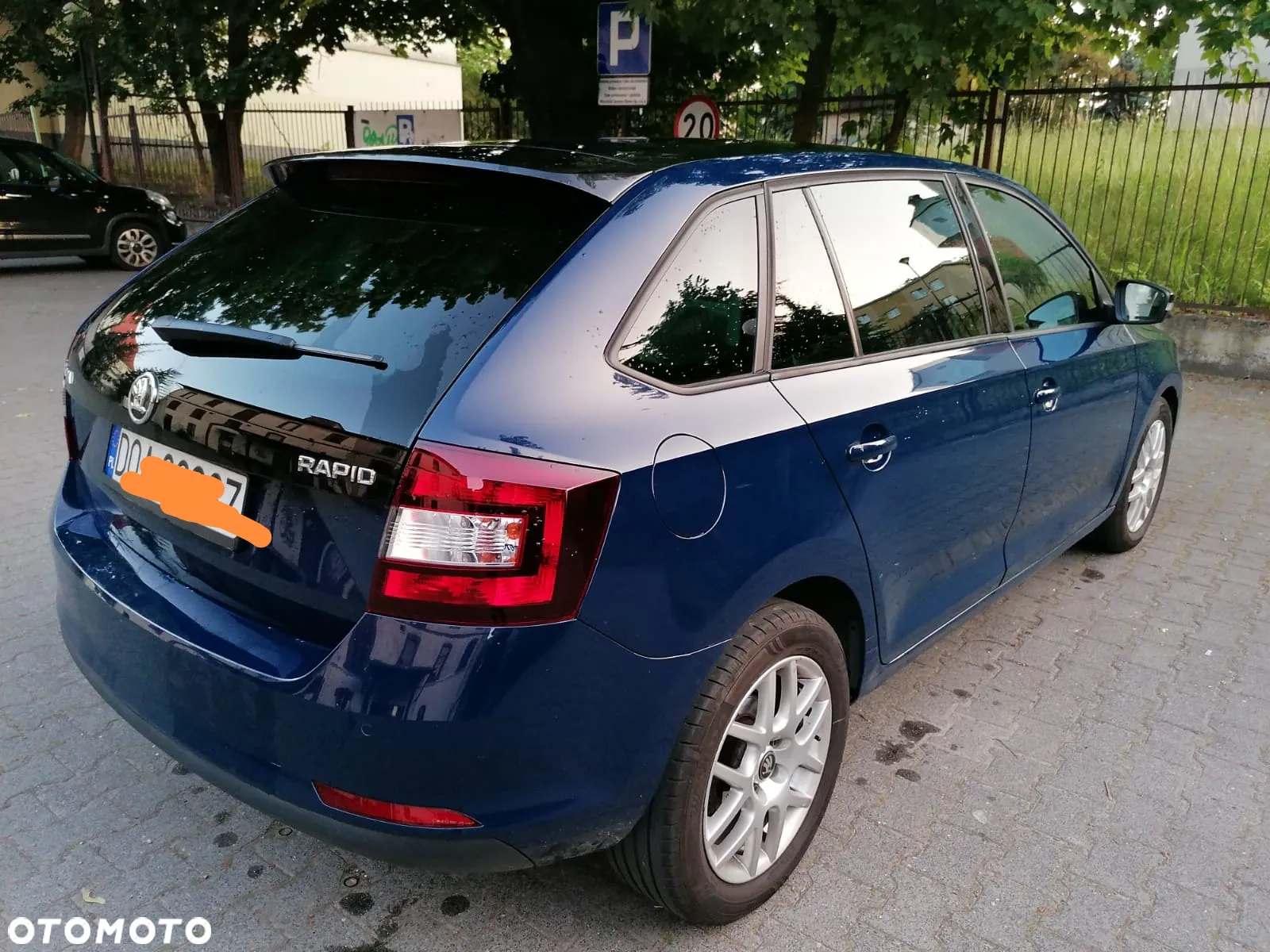 Skoda RAPID Spb 1.6 TDI DPF Elegance Max - 4
