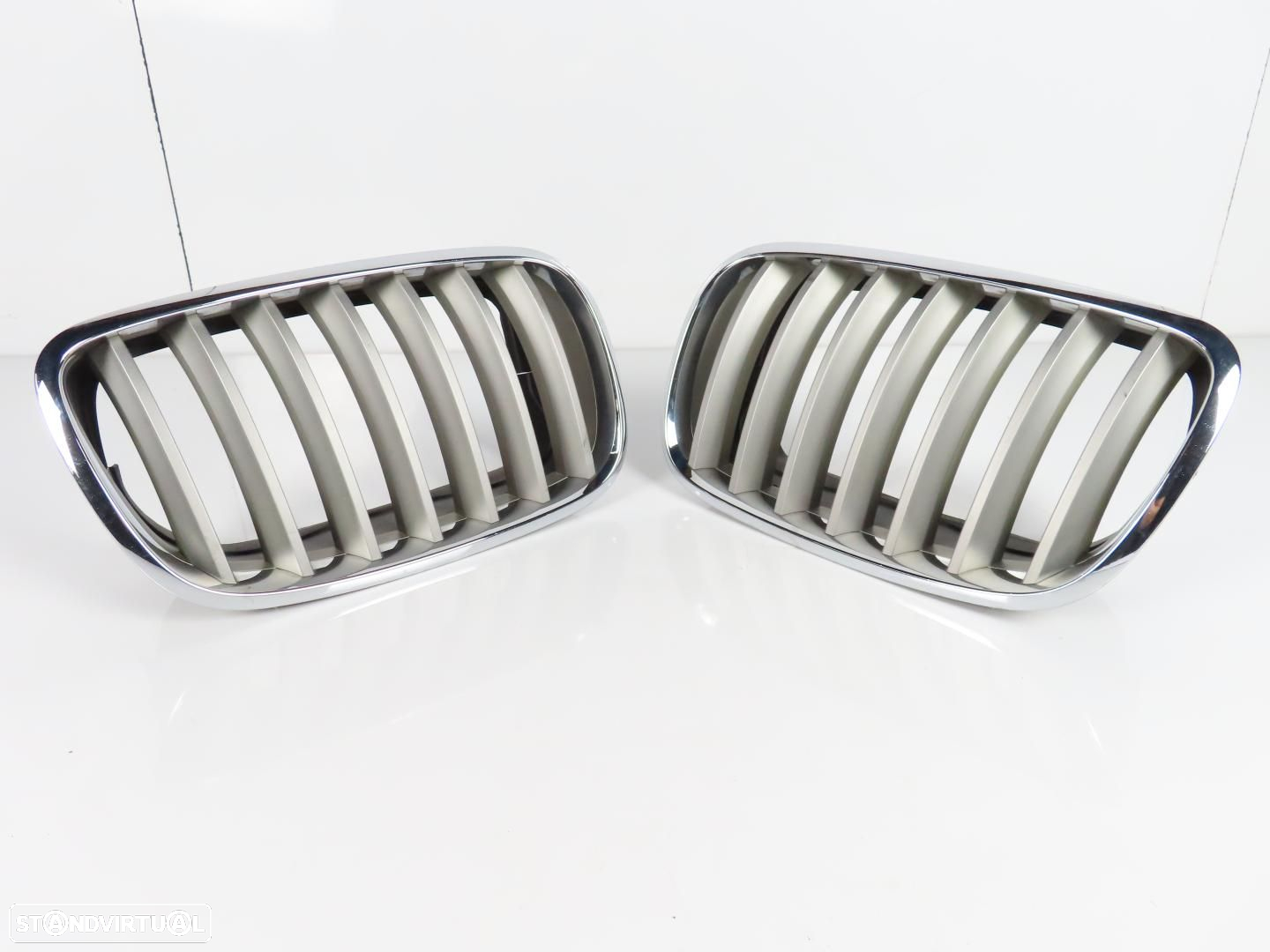 Grelhas Cromadas TITAN Usado / Original BMW X5 (E70)/BMW X6 (E71, E72) 511371852... - 2