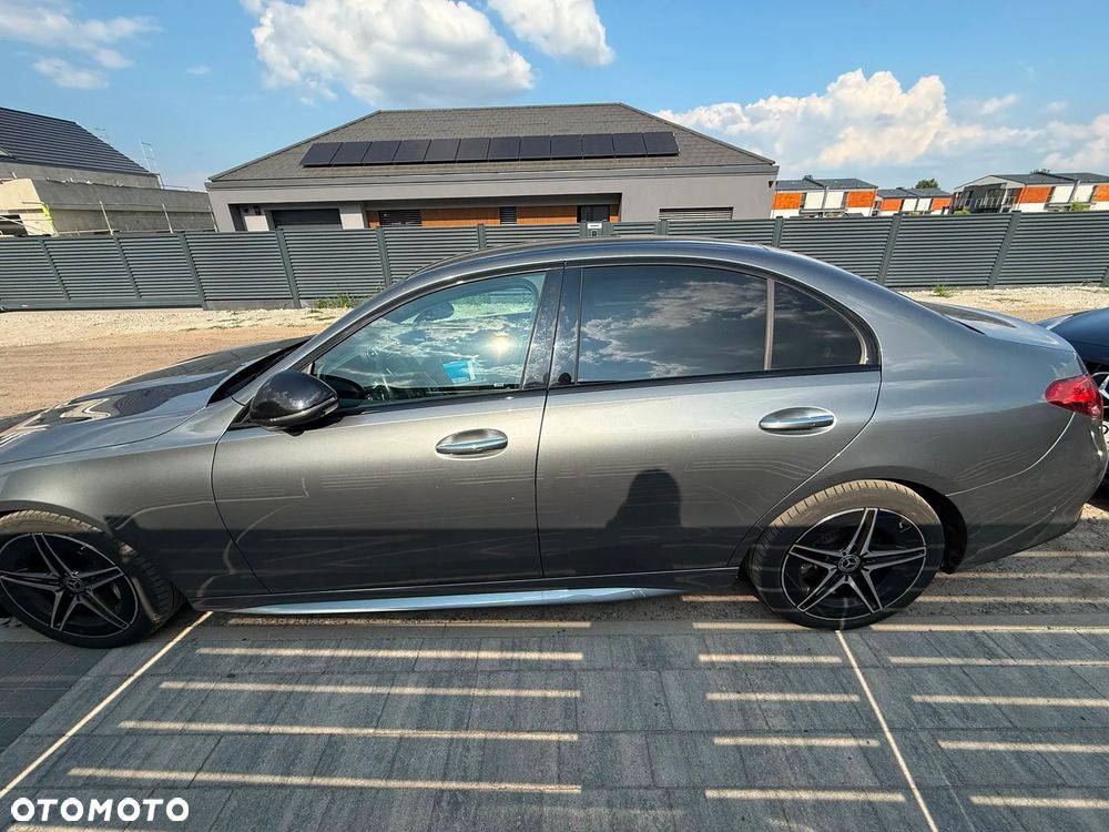 Mercedes-Benz Klasa C 220 d mHEV AMG - 2