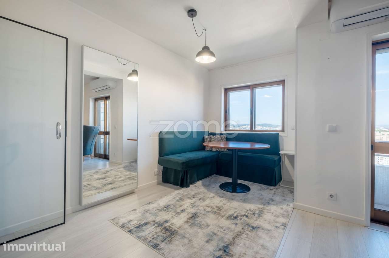 T2+1 duplex renovado com terraço e garagem fechada - Mafamude, VN G... - Grande imagem: 3/44