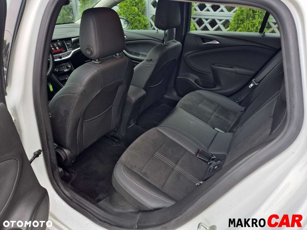 Opel Astra 1.6 CDTI Cosmo - 12